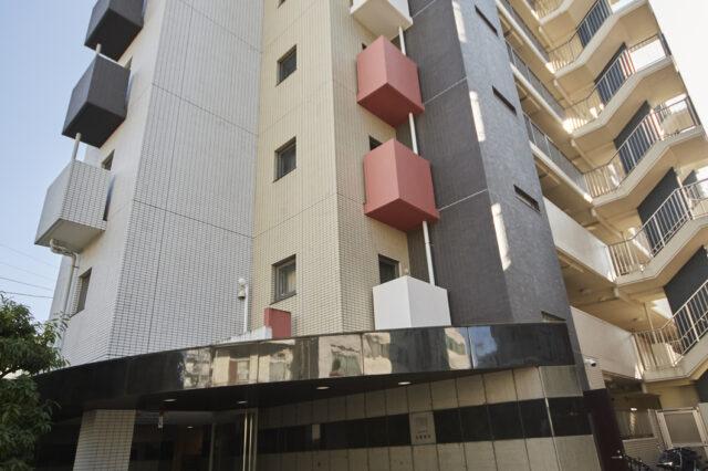 シュロス台東根岸