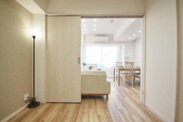 シュロス台東根岸