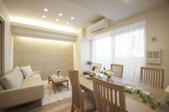 シュロス台東根岸